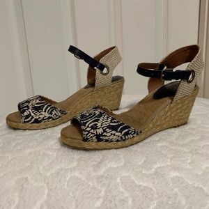 LUCKY BRAND Navy wedge espadrilles